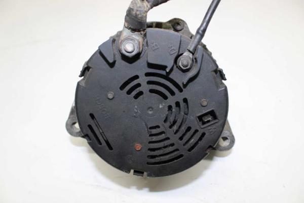 ALTERNATEUR MERCEDES - Vue 3